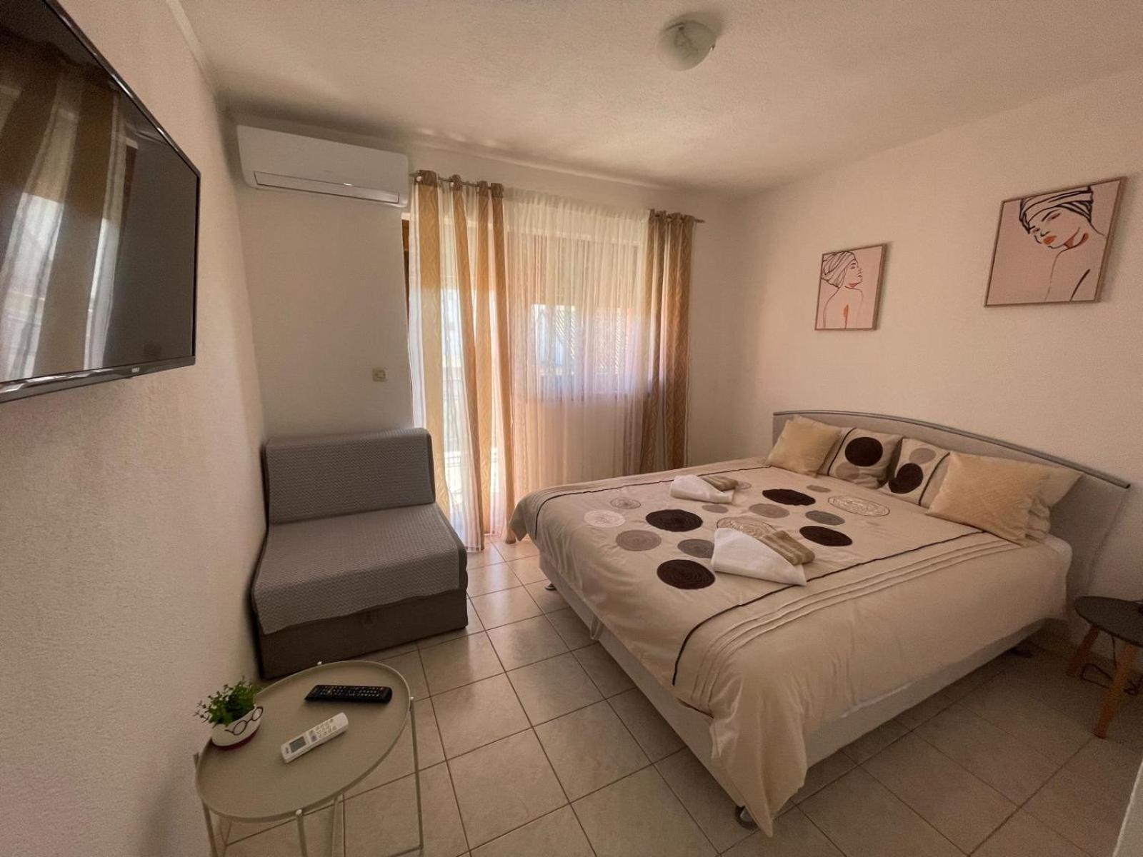 Apartments Mira Neum Exterior foto